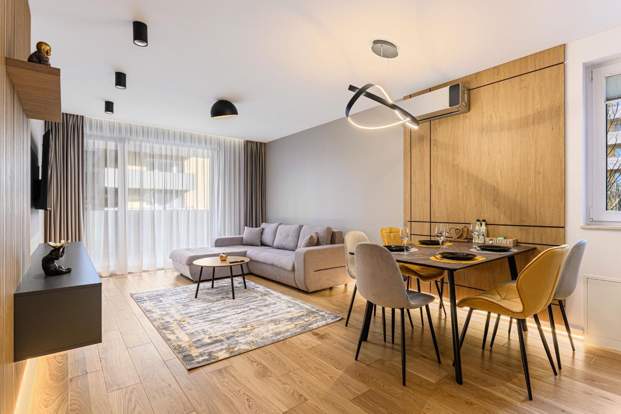 B-Holiday Luxury Apartments Urban Plaza Braşov Exterior foto